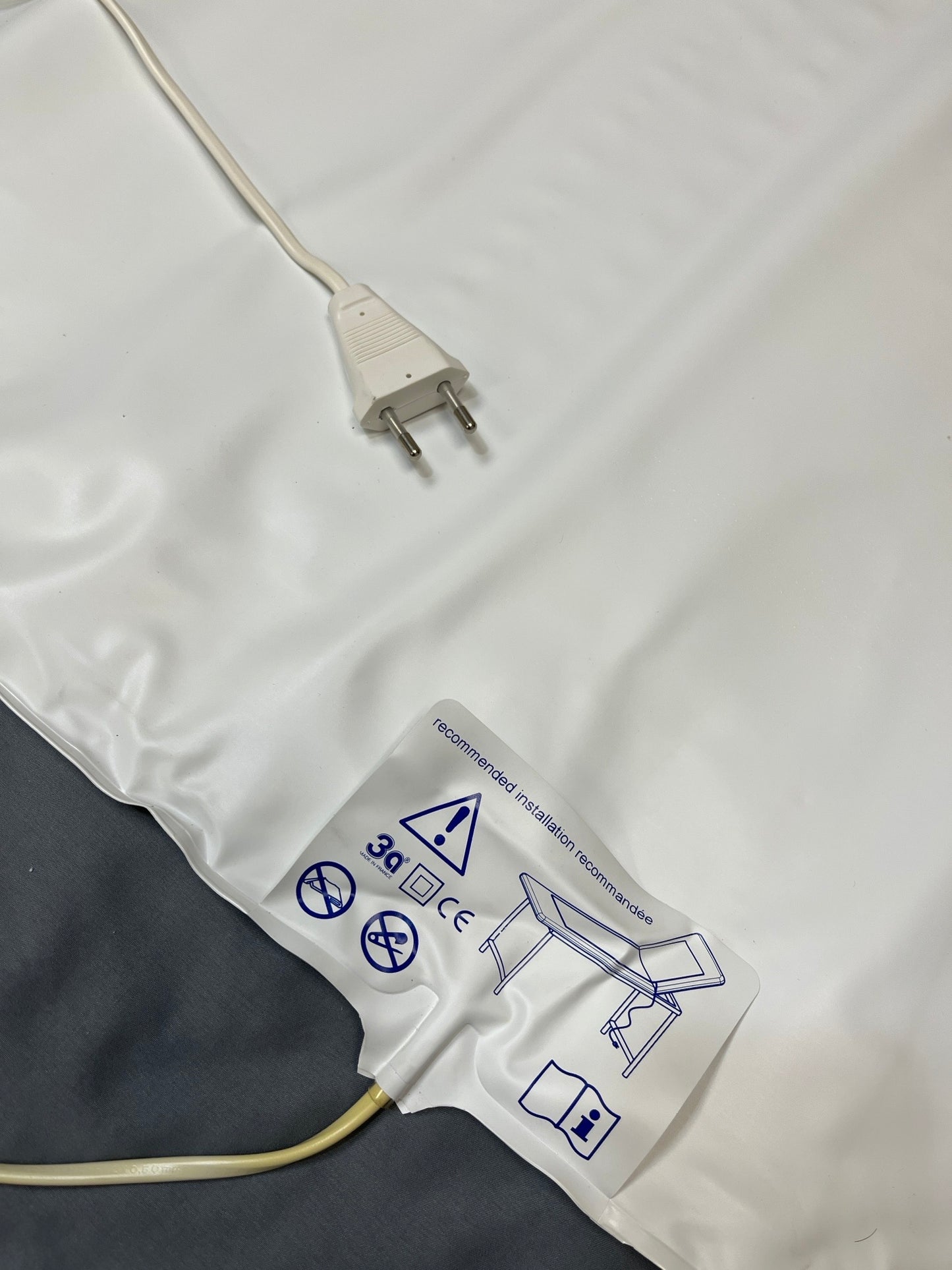 Vinyl 1 Zone Spa Table Heating Pad, 220v, 2-Pin Plug