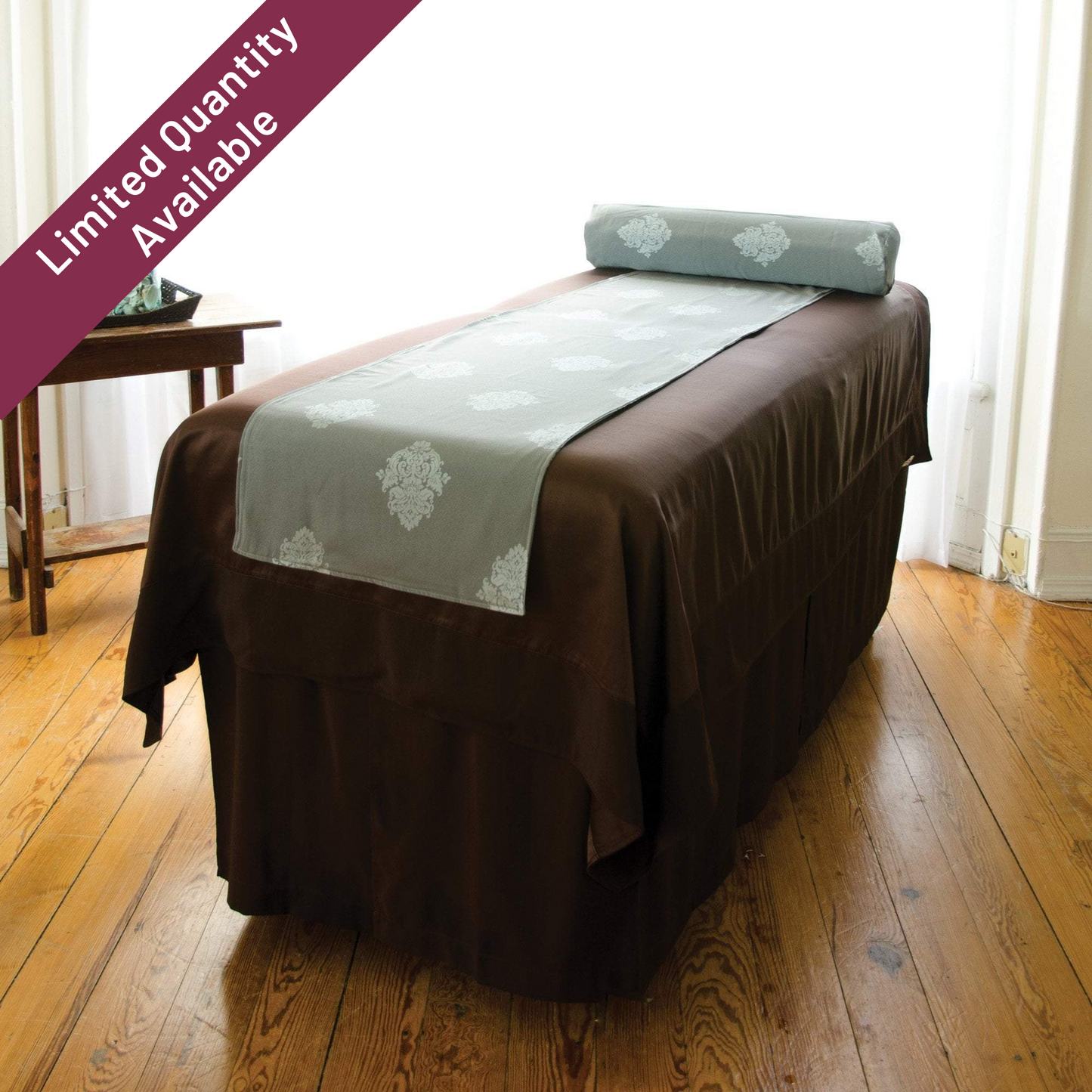 Sposh Reversible Saddle, Damask, Coffee/Blue