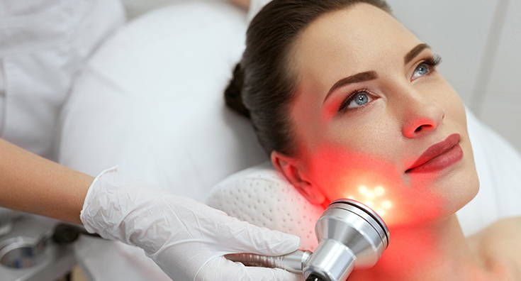 Why You Need to Offer LED Light Therapy in Your Spa