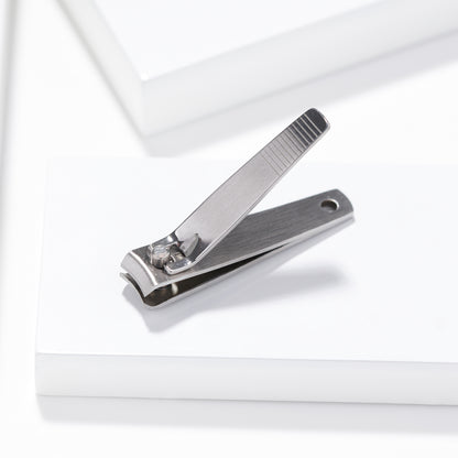 Tweezerman Stainless Steel Fingernail Clipper, Curved Blade