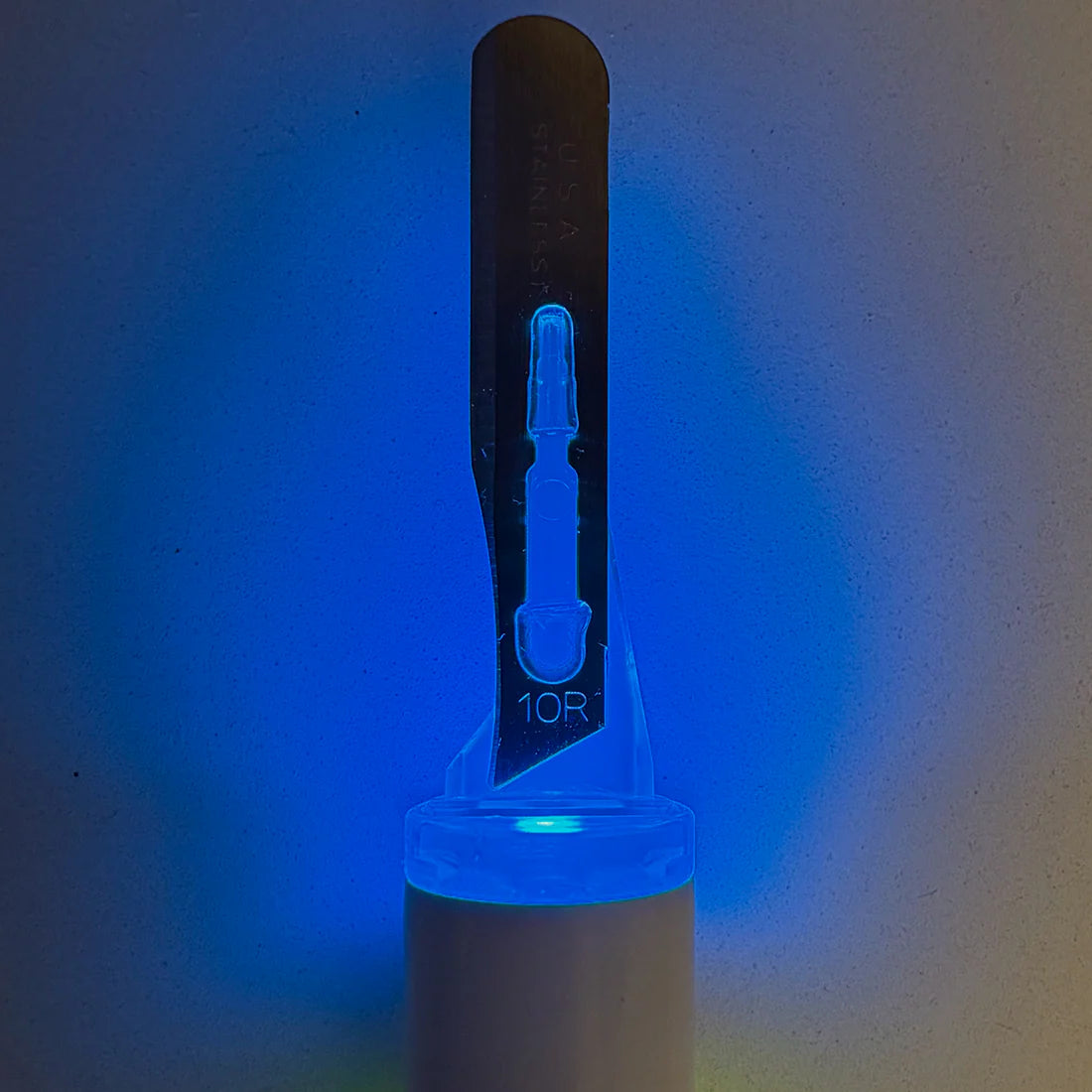 Lumohs Rechargeable Dermaplaning Handle & Cartridge Pro