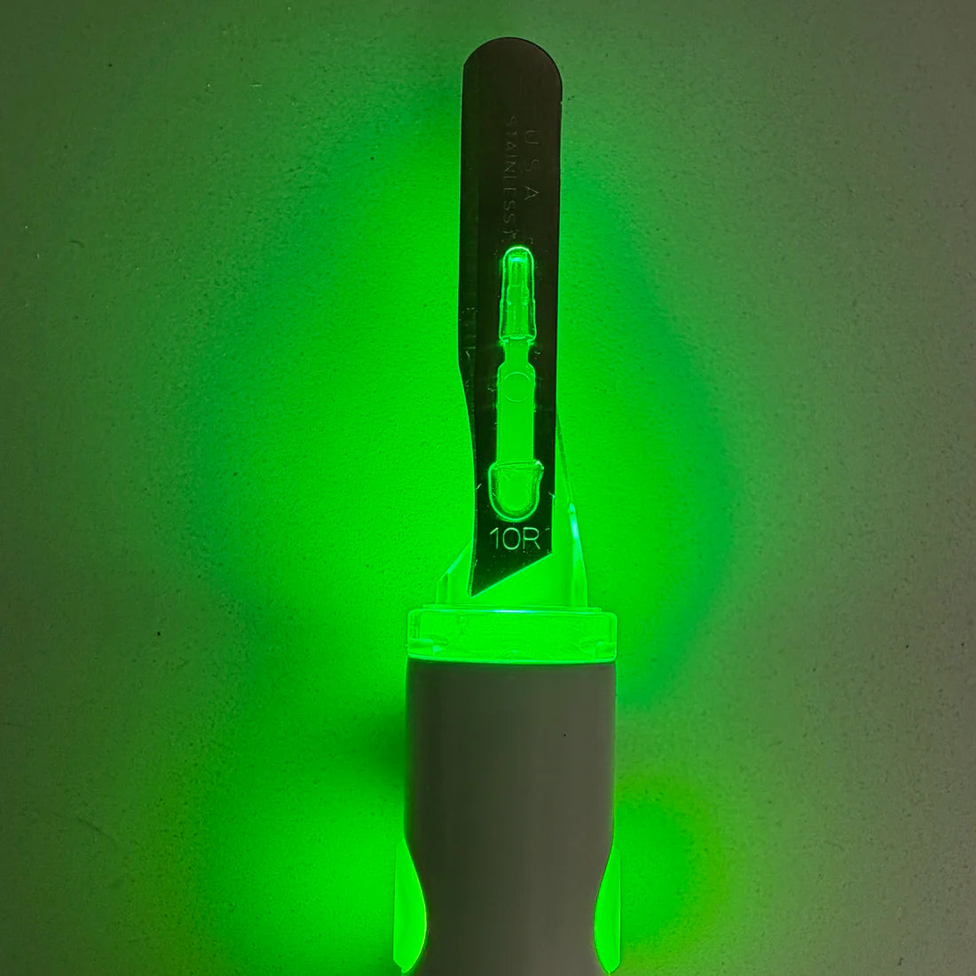 Lumohs Rechargeable Dermaplaning Handle & Cartridge Pro